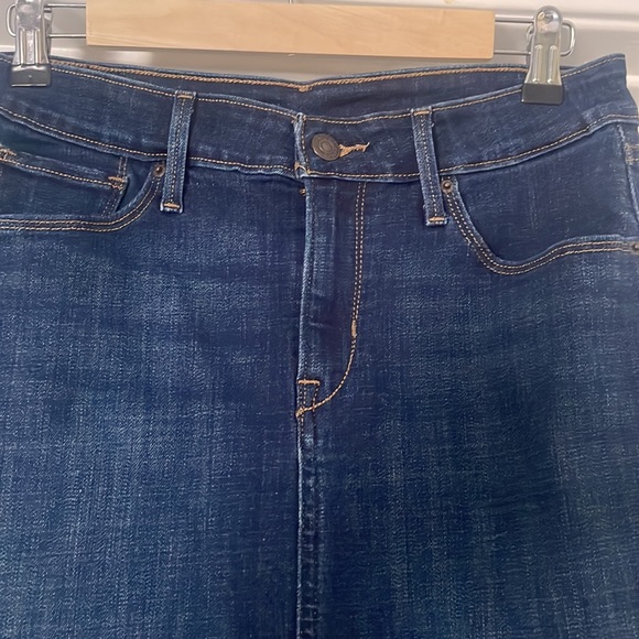 LEVI Jean Skirt size 27 - Picture 2 of 5